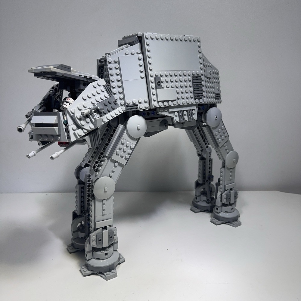 LEGO 75054 Star Wars AT-AT Walker w/ 1 Minifig Complete w/ 2 Subs* NO BOX/Manual